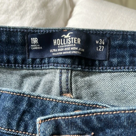 Hollister Ultra high rise Mom Jean vintage stretch 19R W34, L27 dark wash NWT - Picture 2 of 12